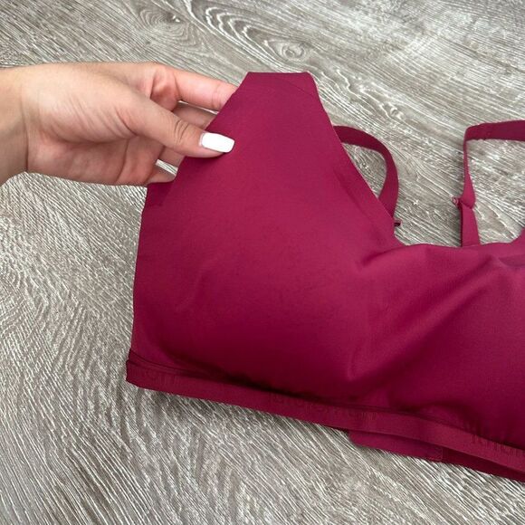 Lululemon Fine Form Sports Bra Story Red Logo Band Athletic Supportive 36D - Picture 3 of 6